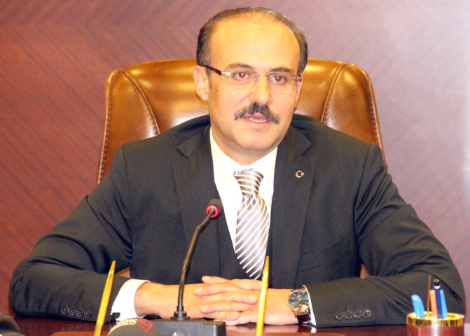 Vali Yurtnaç: 2017 yılının daha huzurlu geçmesini temenni ediyorum