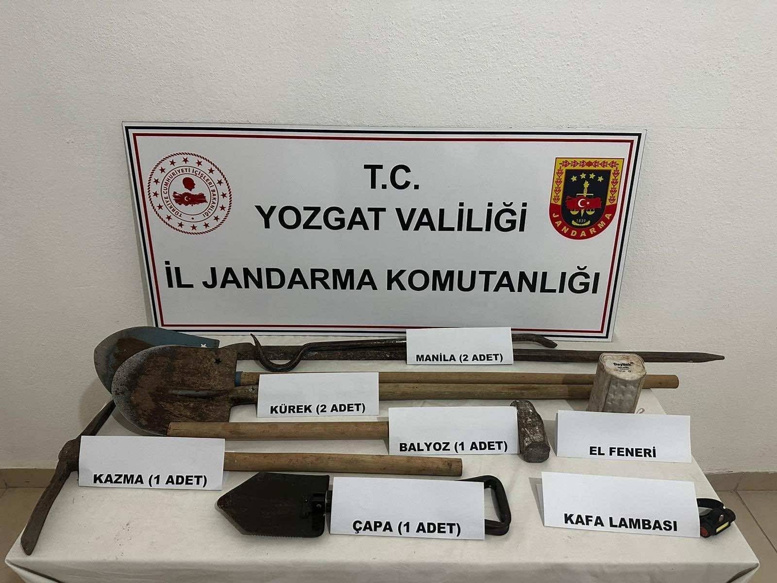 Jandarmadan kaçak kazıya suçüstü